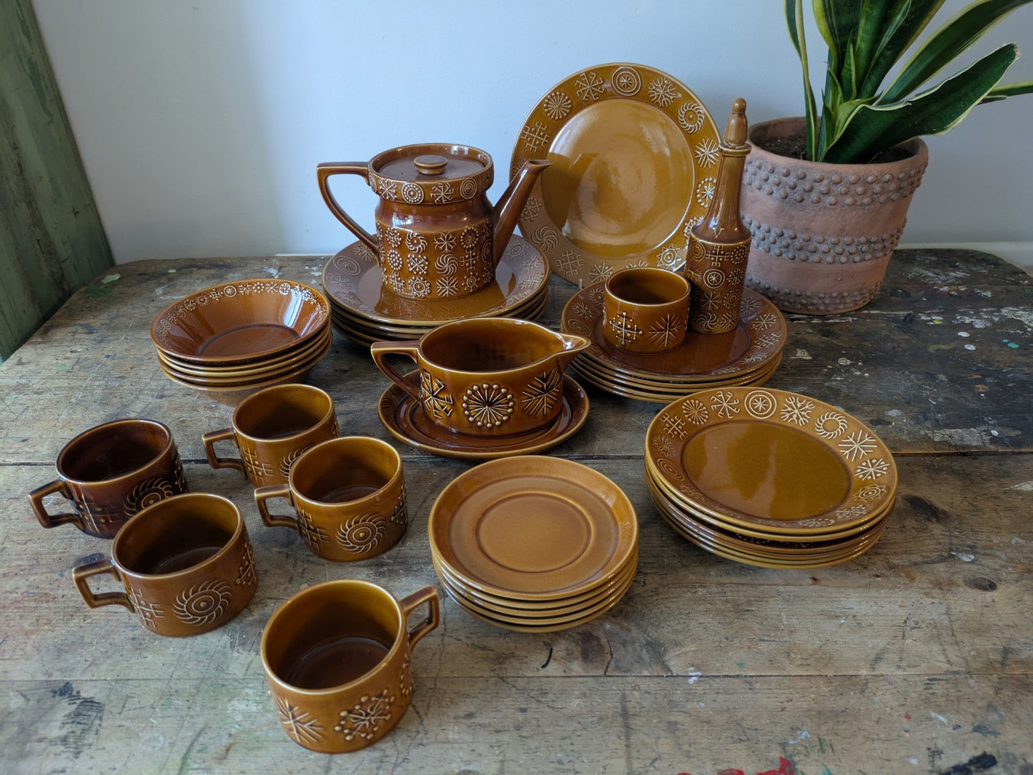 Portmerion Susan Williams Ellis Totem Dinner and Coffee Set Brown Retro Vintage 