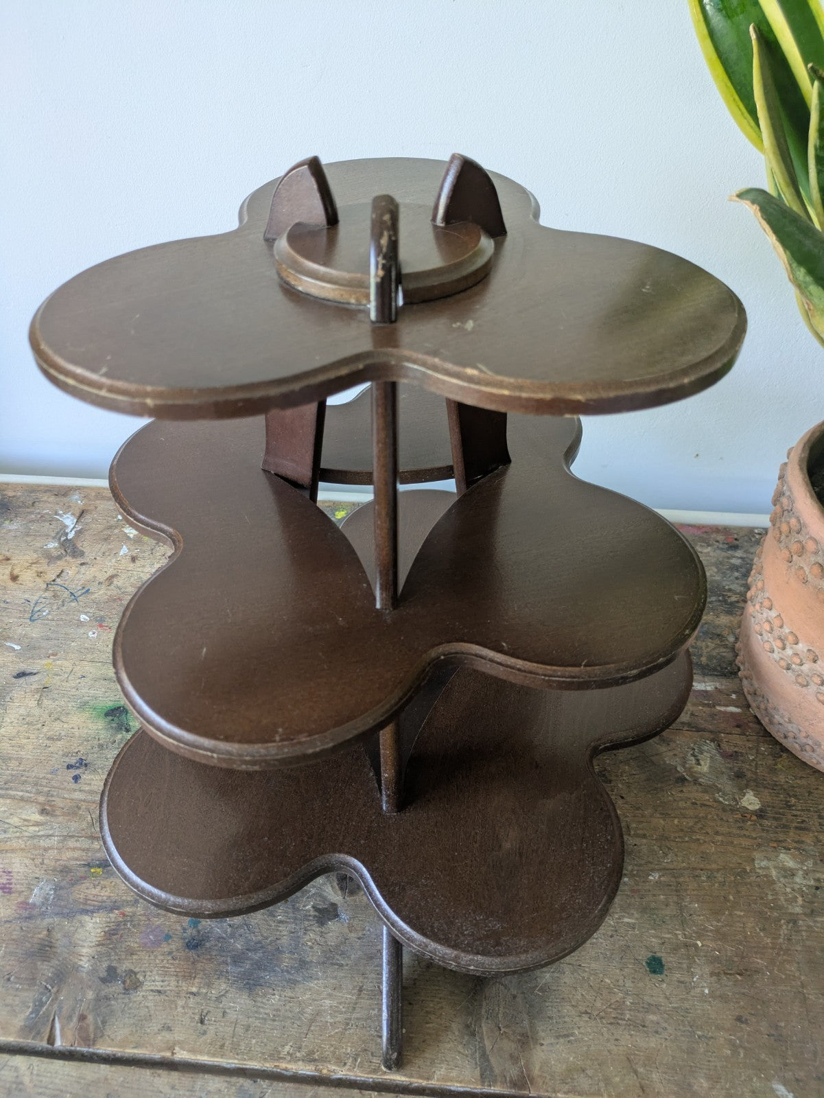 Vintage Wooden Clover Leaf 3 Tier Stand Cakes Cupcake Display Trinket Figurine