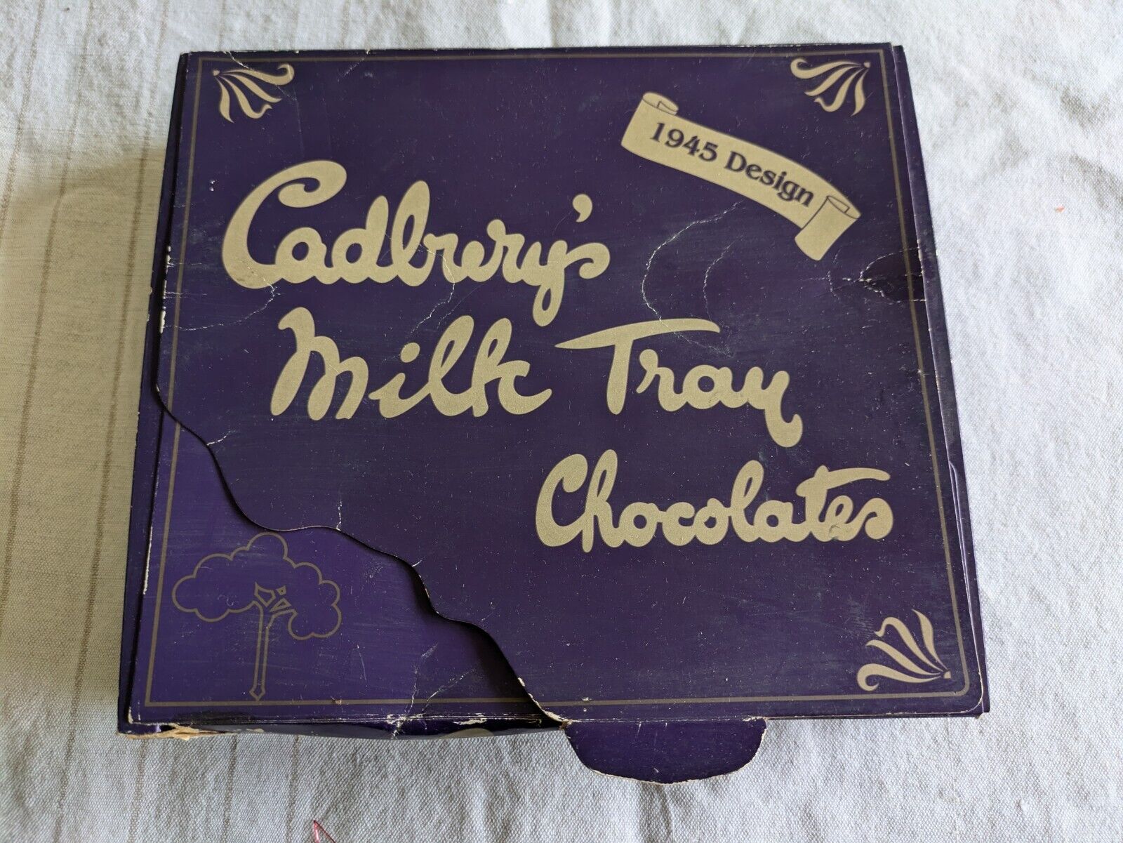 Vintage Cadbury's Milk Tray Chocolates Box 1LB - Rare Size 1996 Design Of 1945