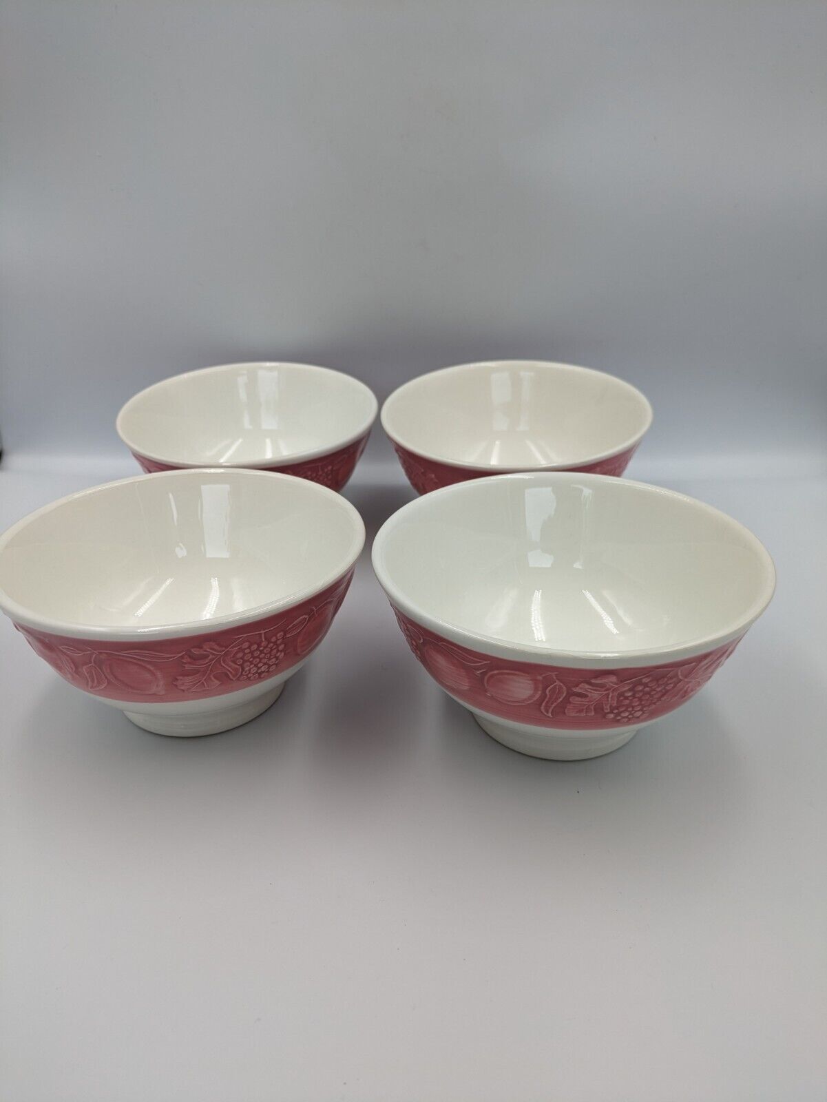4x QUADRIFOGLIO Franco Giorgi Large Rim Soup Bowl WHITE Embossed Fruit Rim Pink