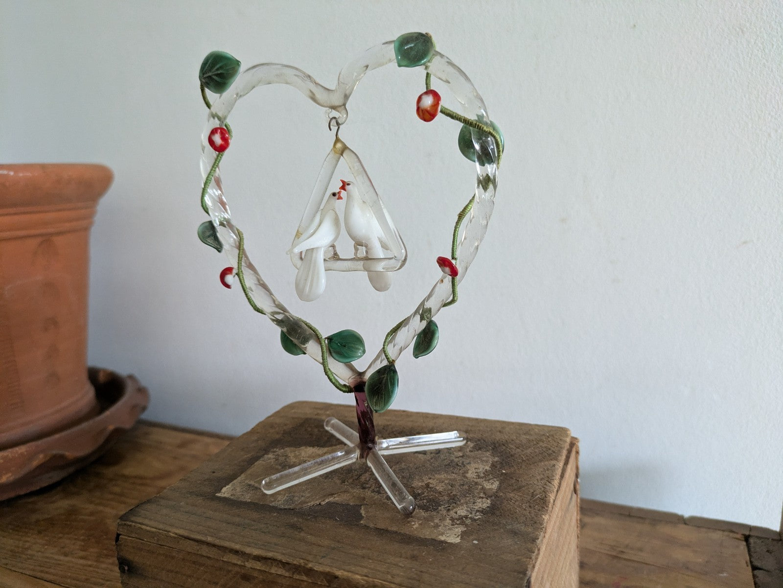 VTG Ornate Hand Blown Glass Wedding Cake Topper Heart Humming Birds Doves Leaves