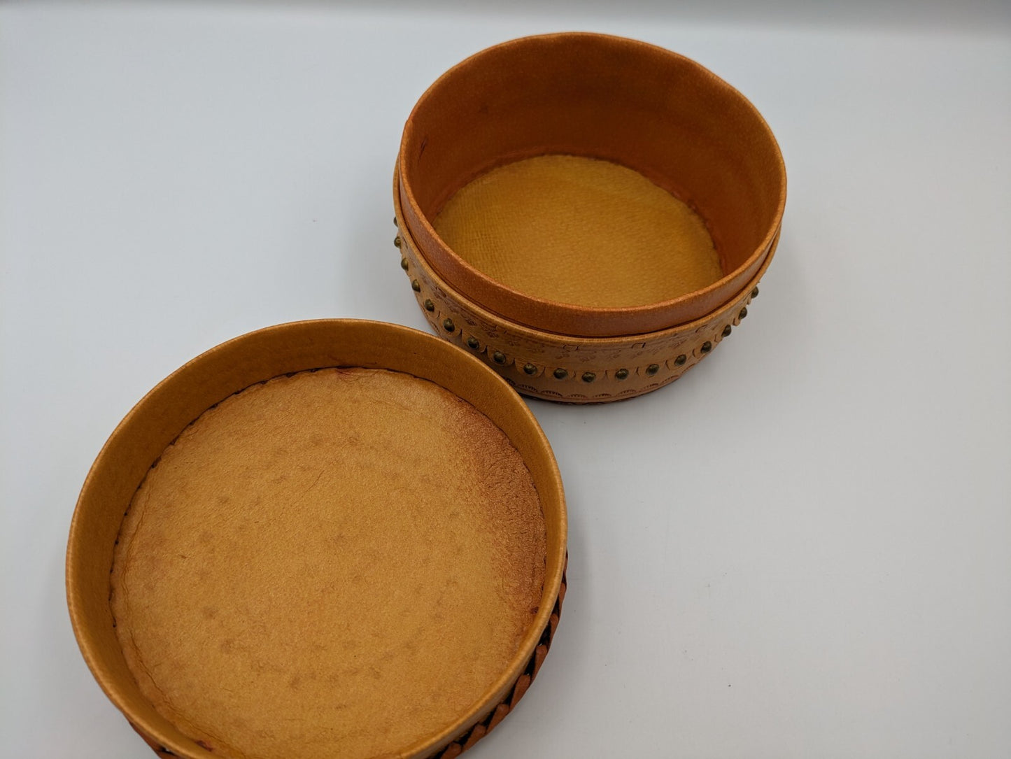 Vintage 1970s Leather Round Keepsake Trinket Box Hand tooled Handmade Sewing Vgc