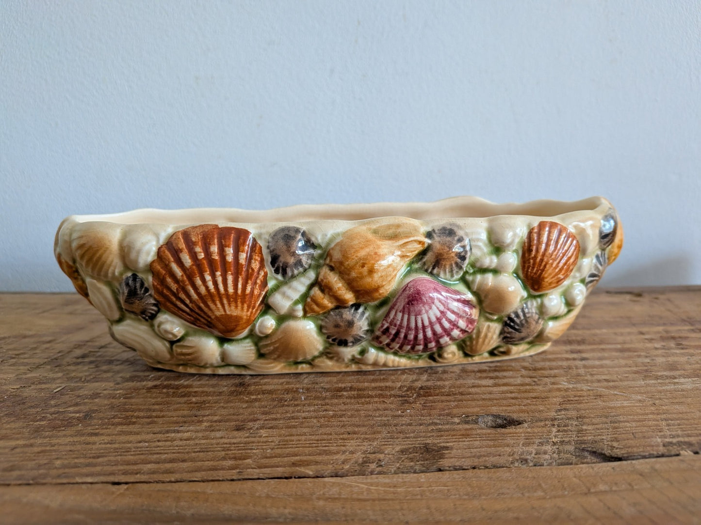 Sylvac Seashell Vase Ceramic Pottery Shell Marina England #4158 Raised Design