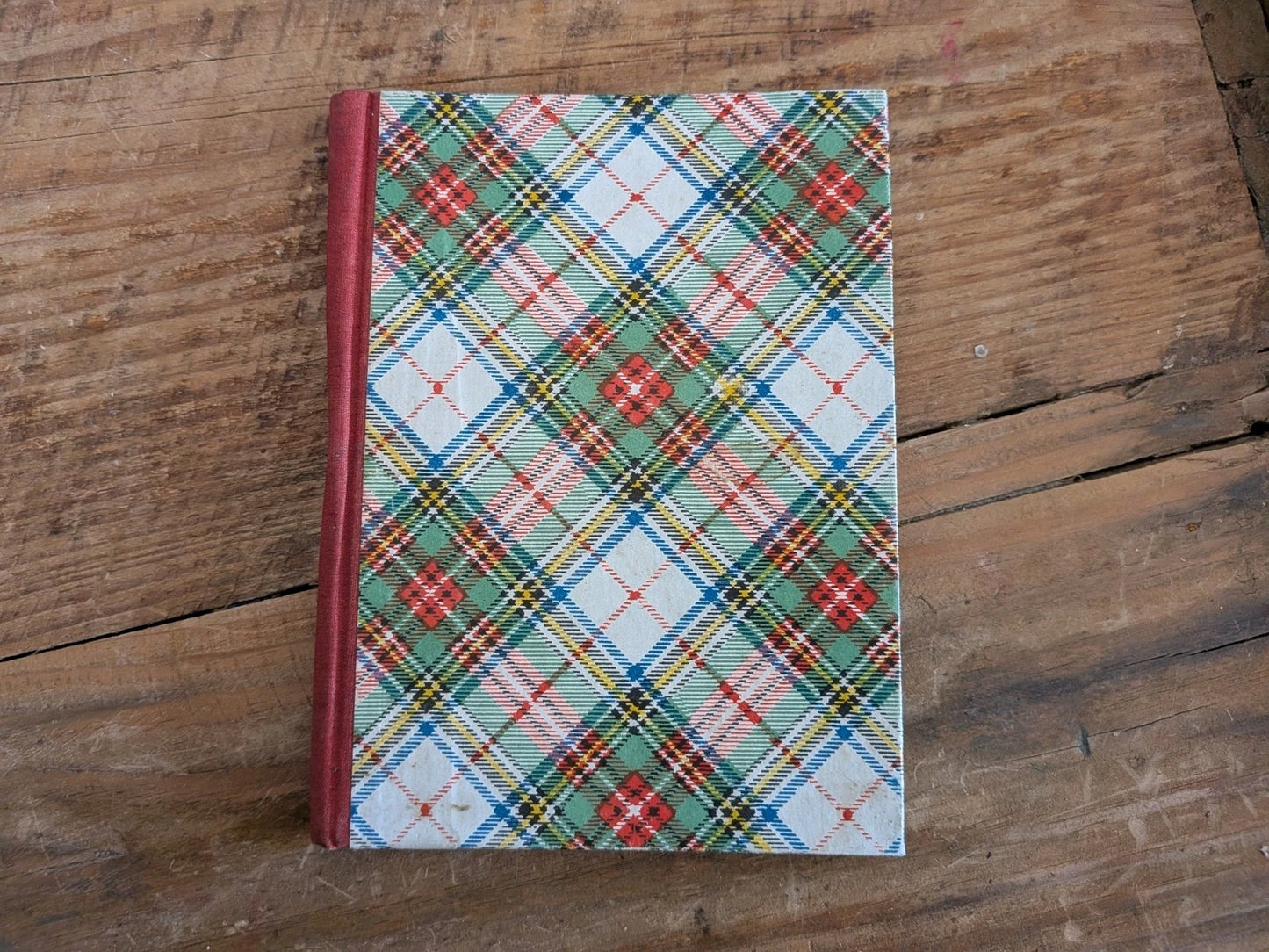 1920s 30s Vintage Sewing Wallet Case Wallet Haberdashery Thread Tartan Prop Old