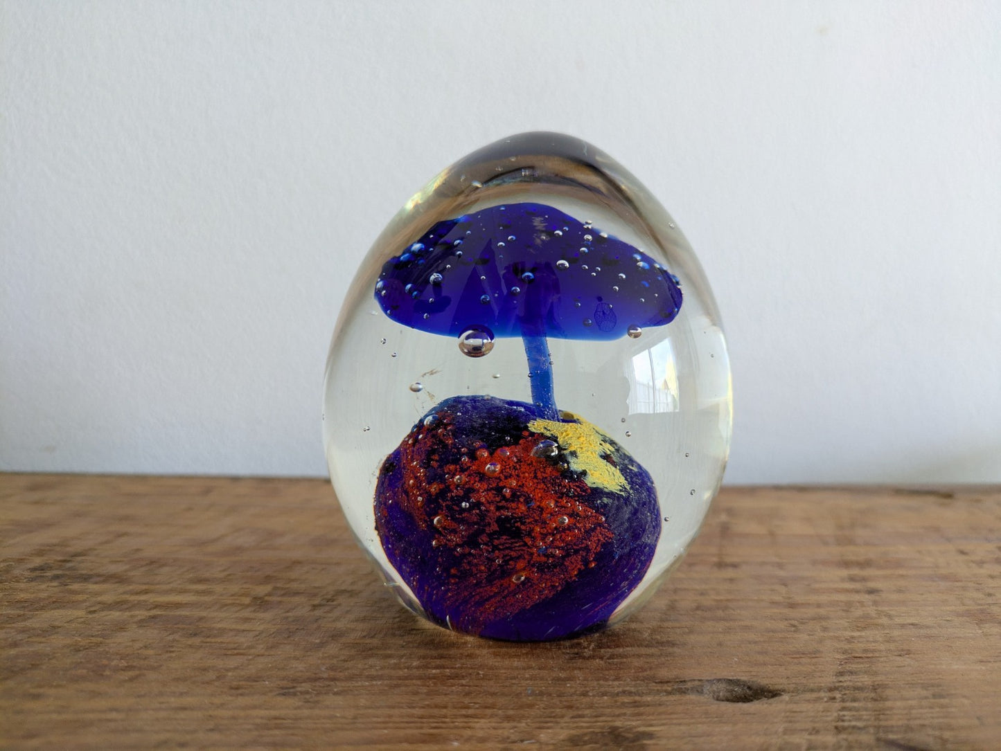 Dynasty Gallery Art Glass Paperweight Clear Blue Multi-Color Egg Shaped 9cm Tall