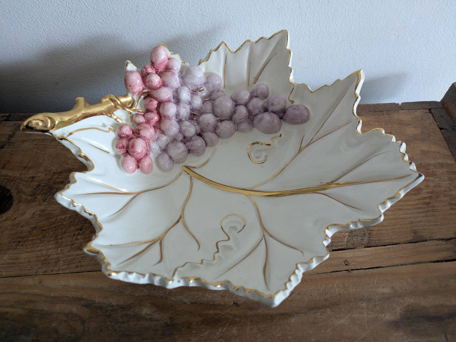 Vintage Majolica White Leaf & Grape Bowl Italy Platter Gilt Painted Capodimonte 