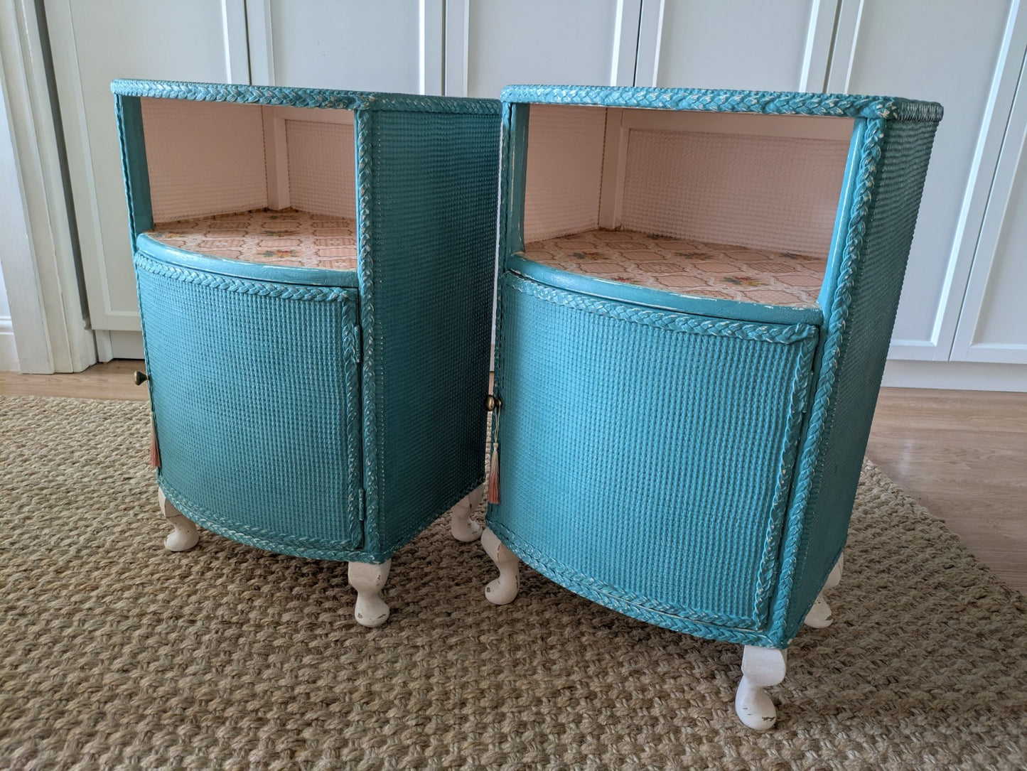 2x Vintage Lloyd Loom Bedside Table Bedside Drawers Cabinets Pair Painted French