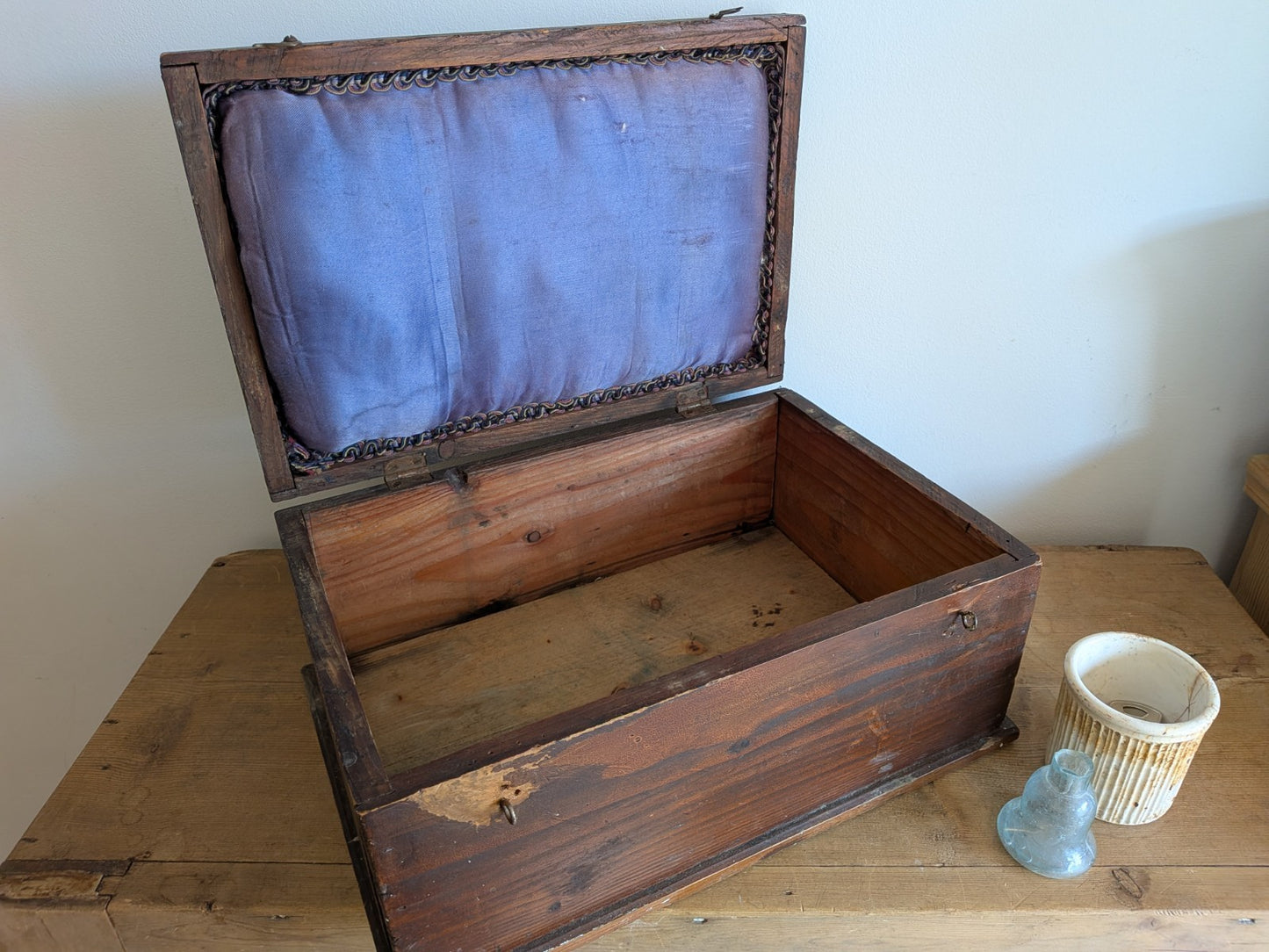 Antique Victorian Needlework Box Wooden Sewing Padded Interior Craft Gilt Letter