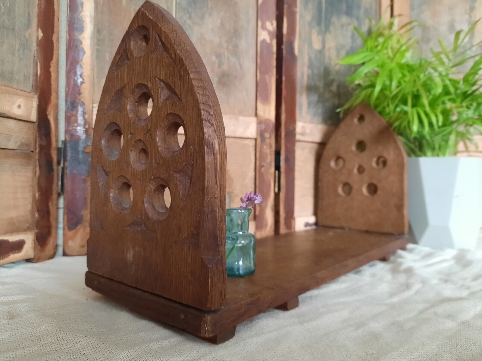 Antique Extending Wooden Bookshelf Arch Gothic Church Desk / Table Top Bookends