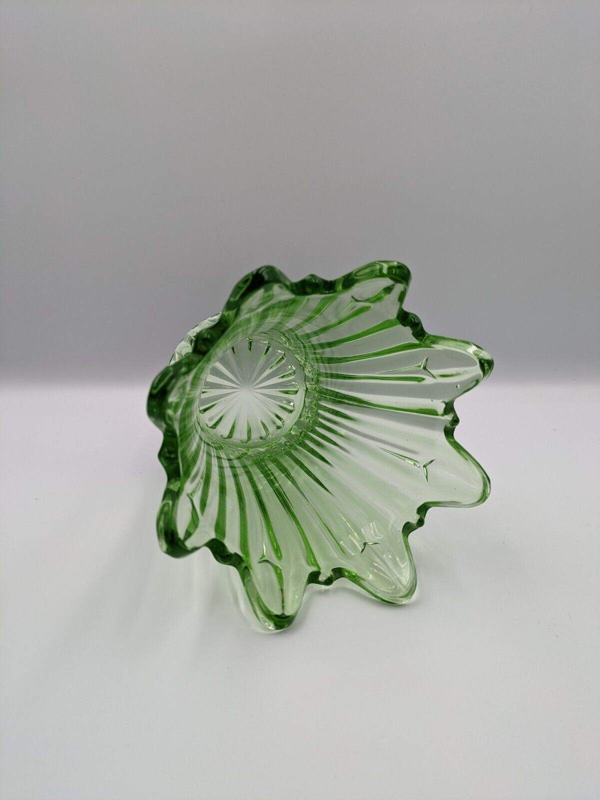 Large Art Deco Sowerby Green Glass Splash Vase 1930s Mint Condition Flowers Prop