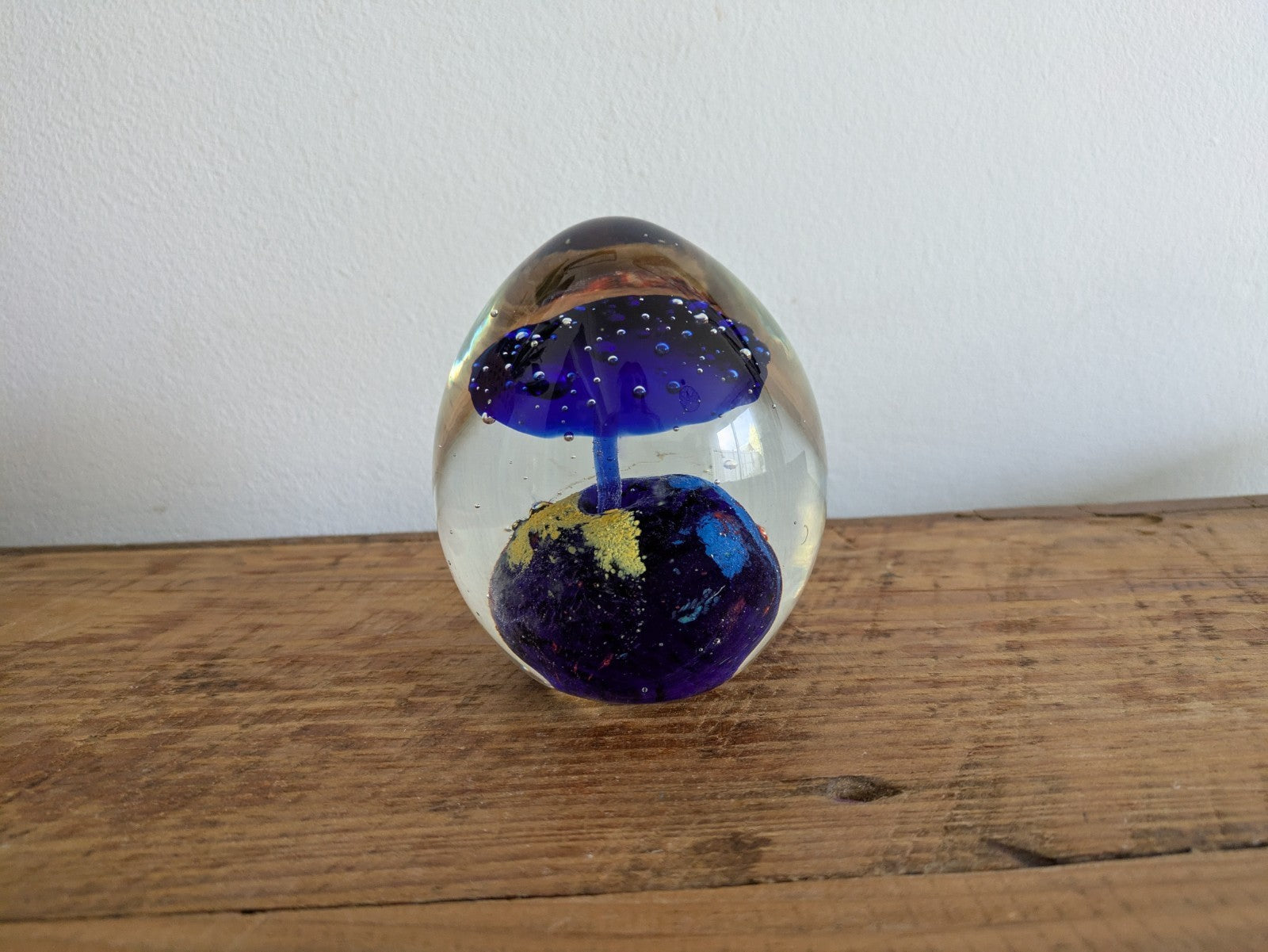 Dynasty Gallery Art Glass Paperweight Clear Blue Multi-Color Egg Shaped 9cm Tall