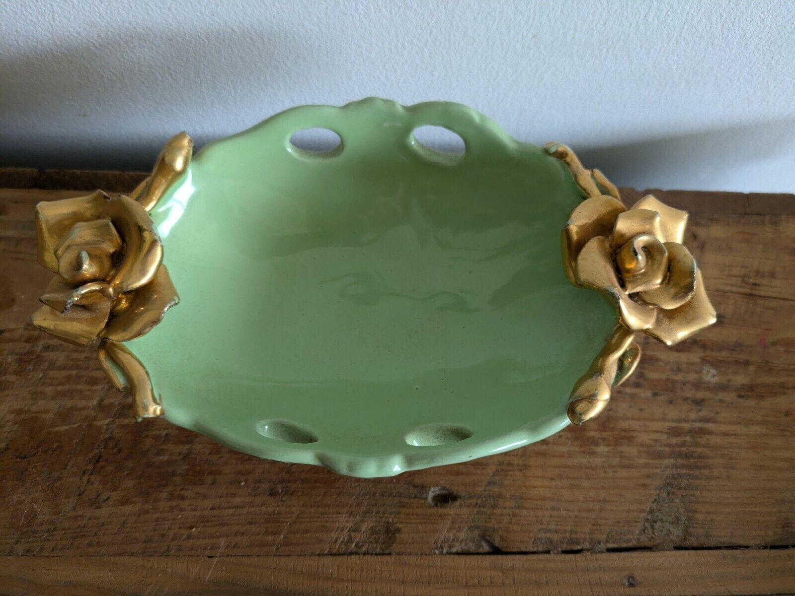 GREEN VTG GILT ORNATE ROSE FLORAL PEDESTAL CAPODIMONTE CENTERPIECE BOWL ITALY 