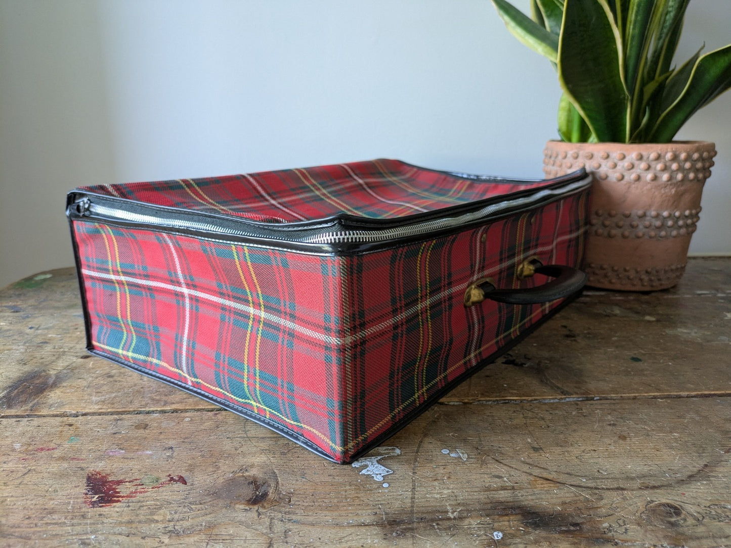 Vintage Retro Red Plaid Tartan Foldable Travel Bag Luggage Collapsible Prop Vgc