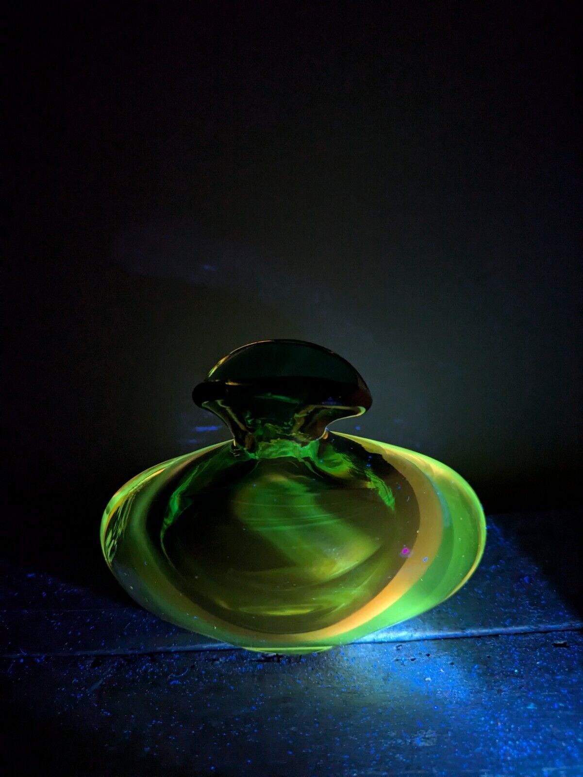 Murano Sommerso Hand Blown Art glass Green Amber Cased Italian perfume Bottle UV