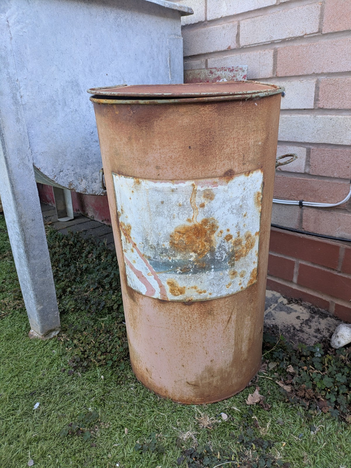 Oil Drum Urn Ornament Planter Paraffin Can Rusty Feature Garden Decor Prop Vtg