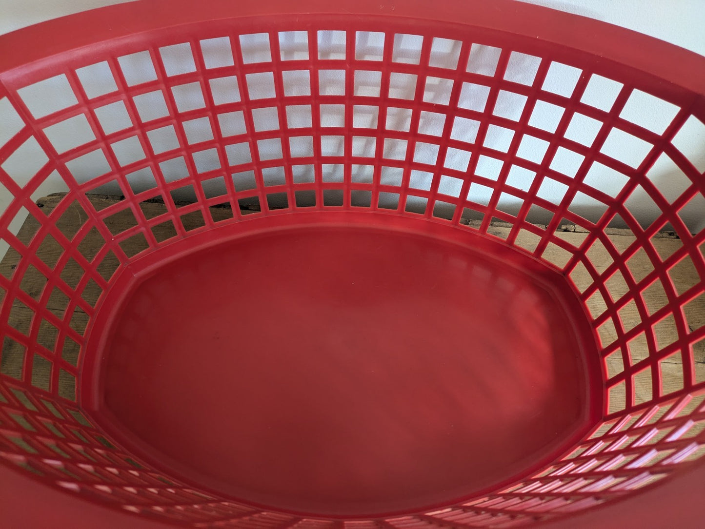 RETRO VINTAGE 70s OVAL RED PLASTIC LAUNDRY STORAGE BIN PROP FILM WASHING BASKET