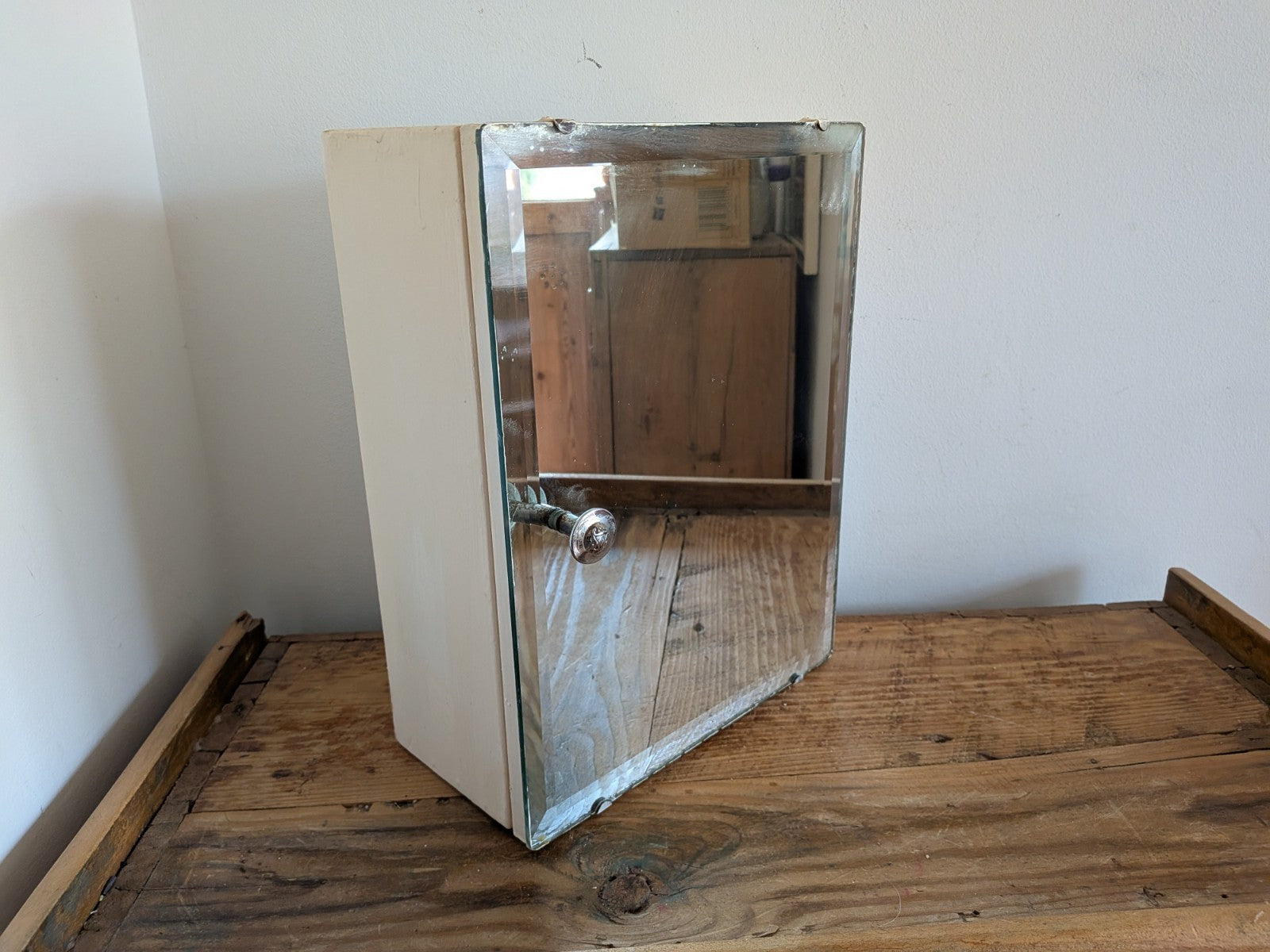Vintage Retro Bathroom Medical Wall Cabinet with Belvelled Mirror White Shelf Vg