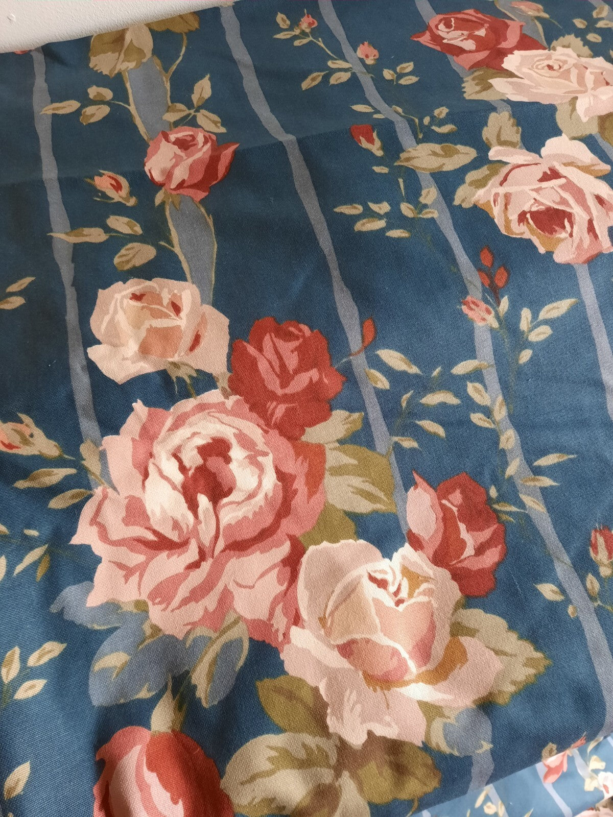 8M Vintage cotton Fabric Roll End Plumpton House “Versailles” 1989 W1.37m rose