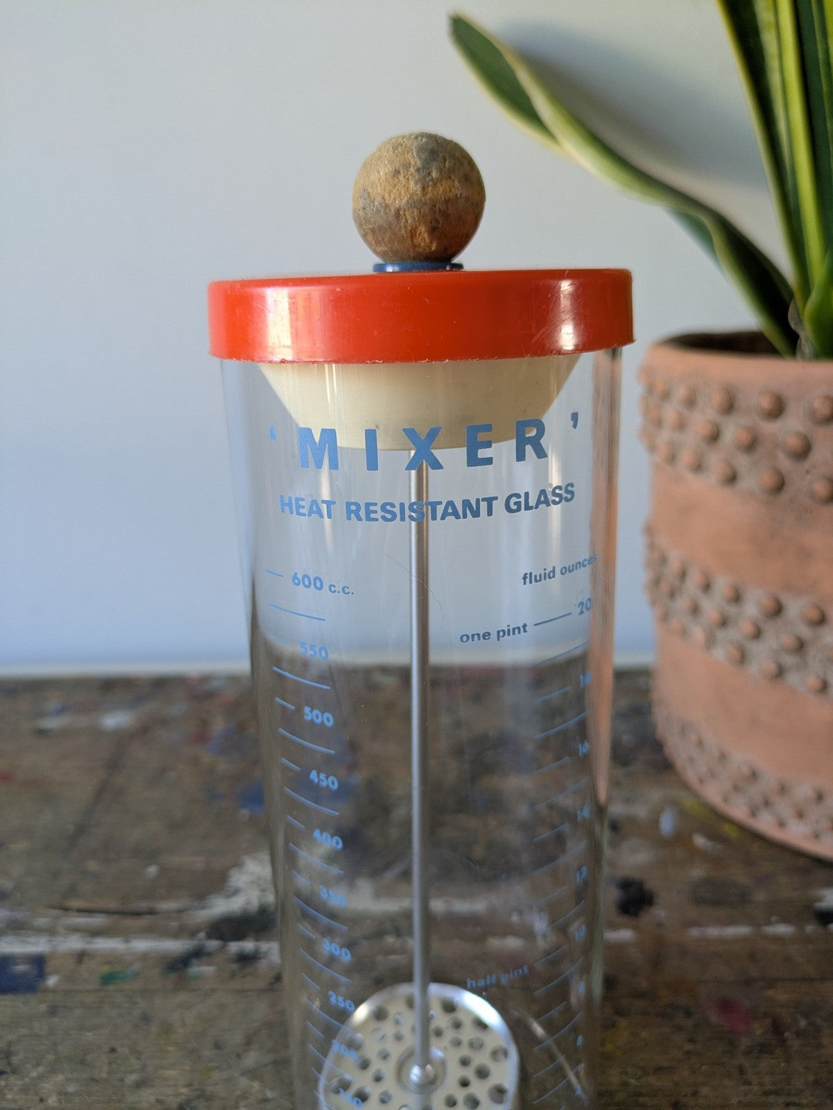Vintage Retro Pyrex Heat Resistant Glass Mixer Hot Drinks Measure - Orange Lid