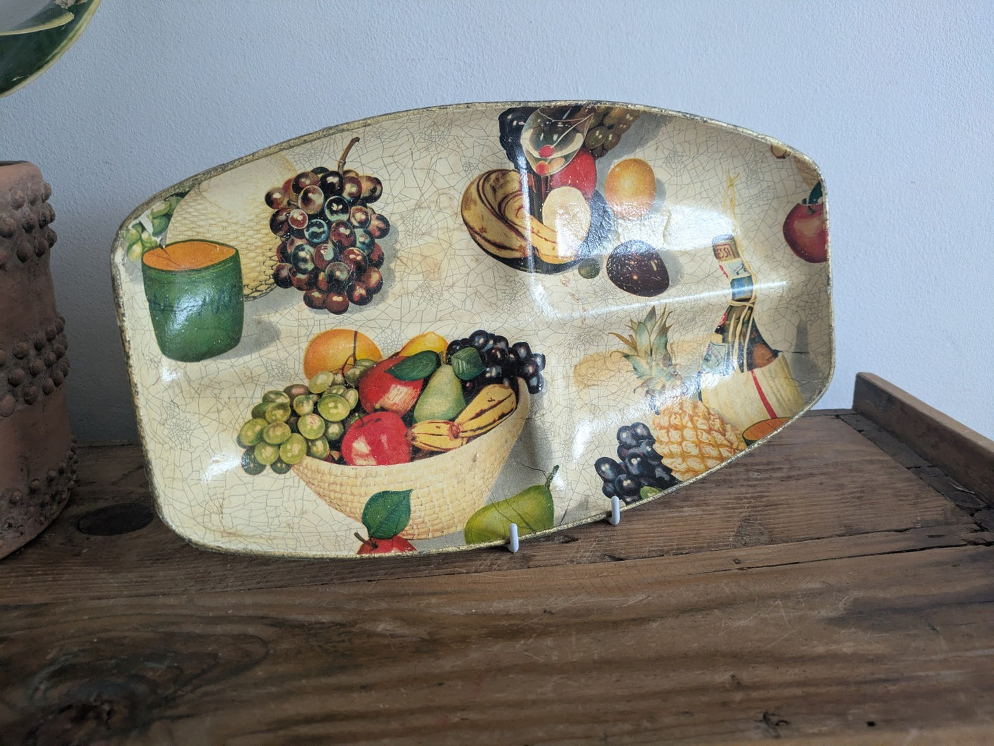 1950s Kitsch Sectional Tray Classic Decoration Fruit Bottles Grapes Retro Prop