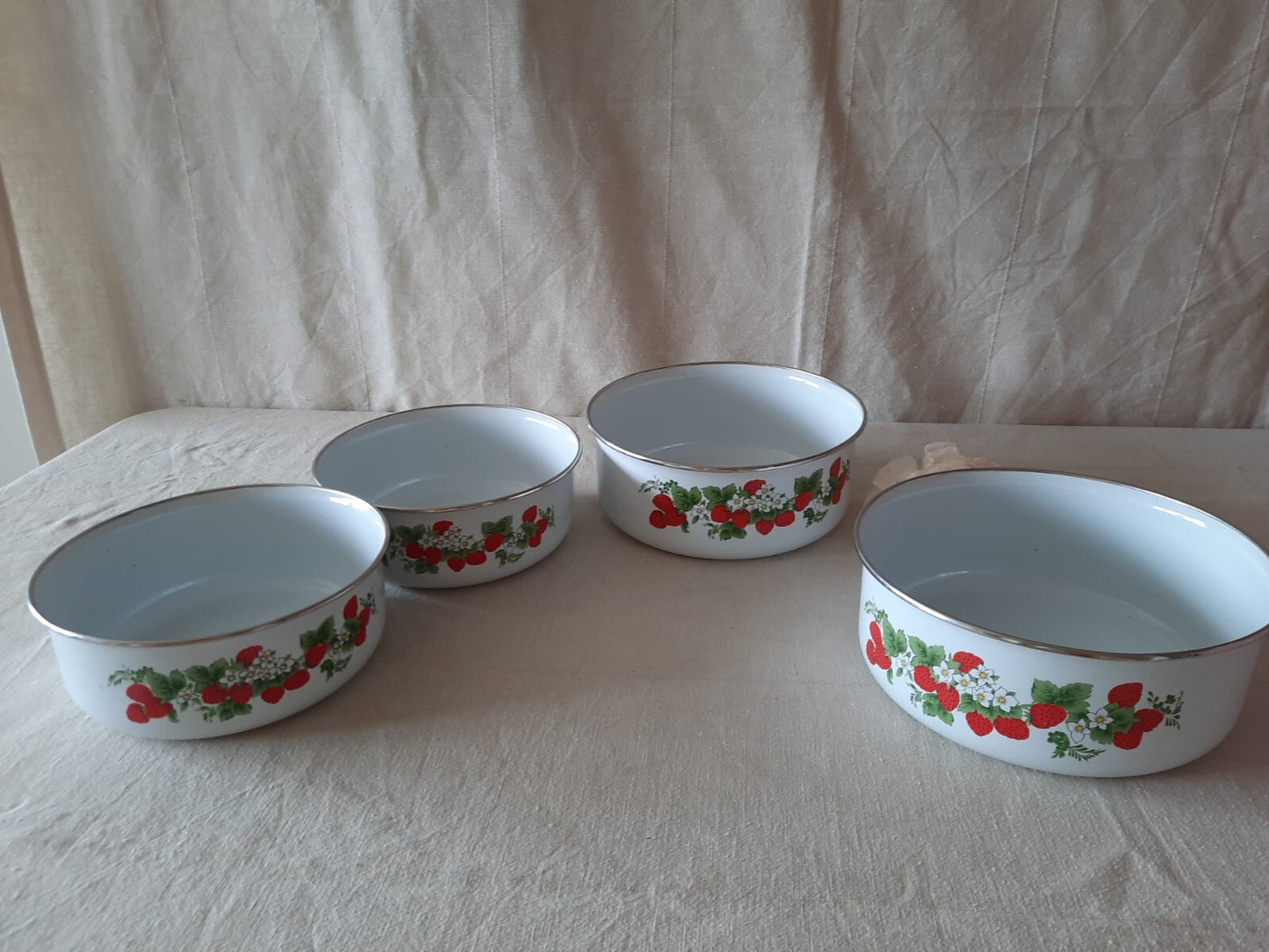 4x Vintage Rustic Floral Enamel strawberry Rimmed Bowl Camping Dish retro set 