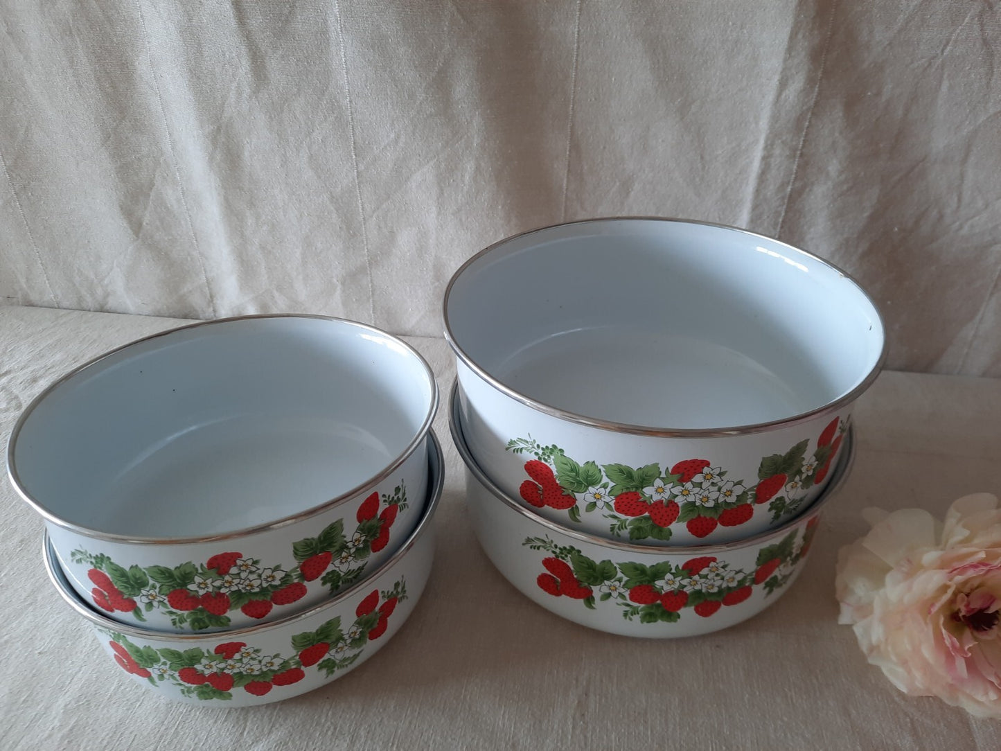 4x Vintage Rustic Floral Enamel strawberry Rimmed Bowl Camping Dish retro set 