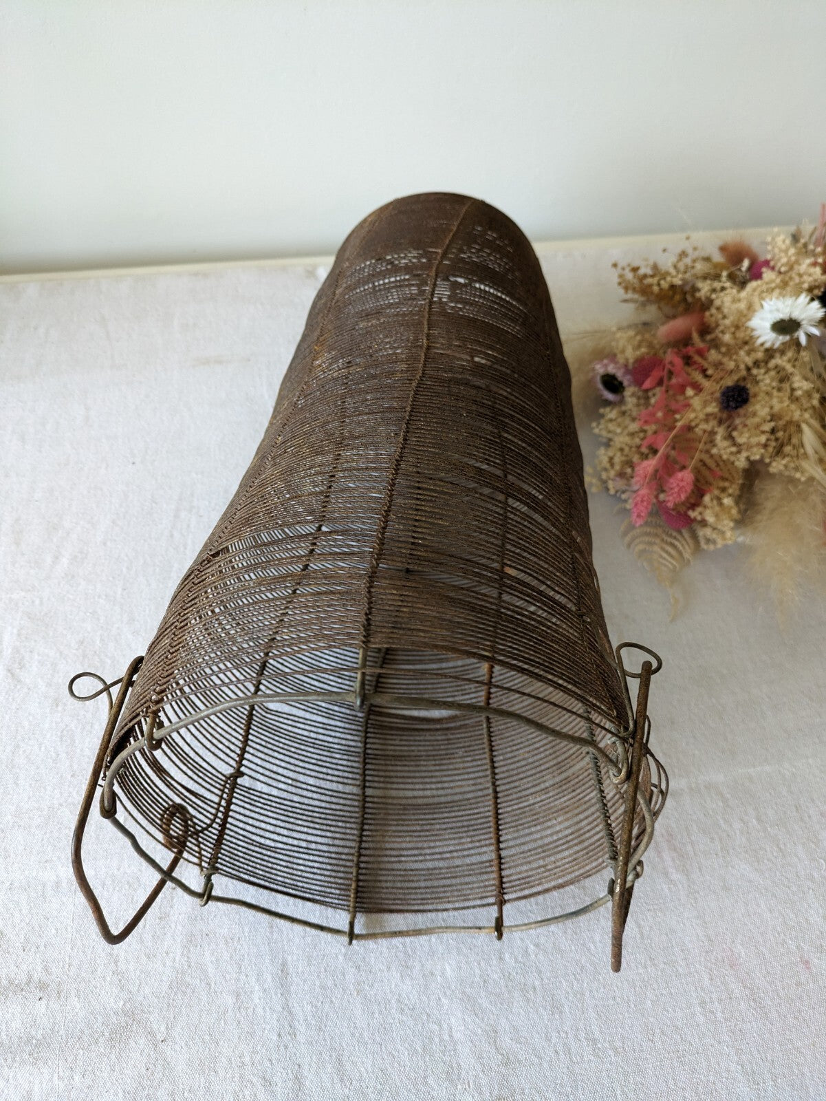 VTG Metal Wire Vase 19.5cm Diam 37.5cm Tall Flowers Prop Florist Display Basket