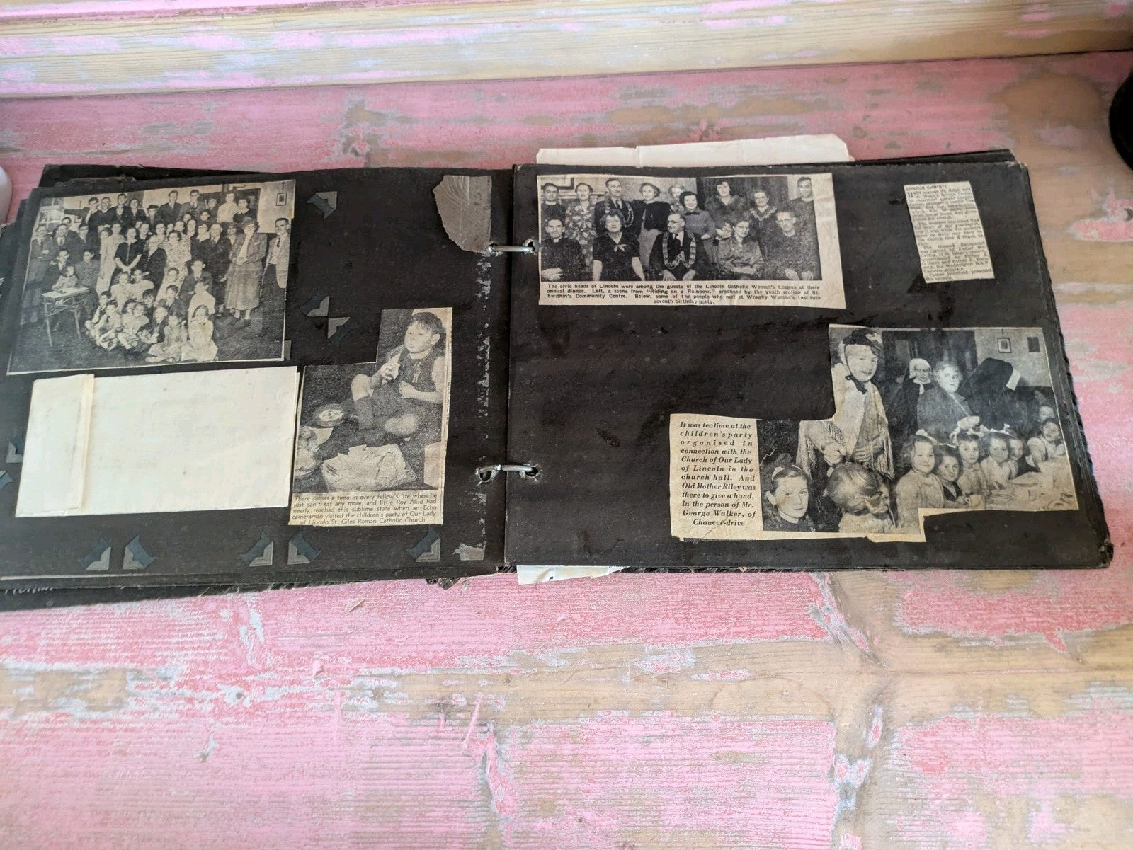Vintage 1940s WW11 Egyptian Leather Brown Large Photo Album Full Ephemera Photos