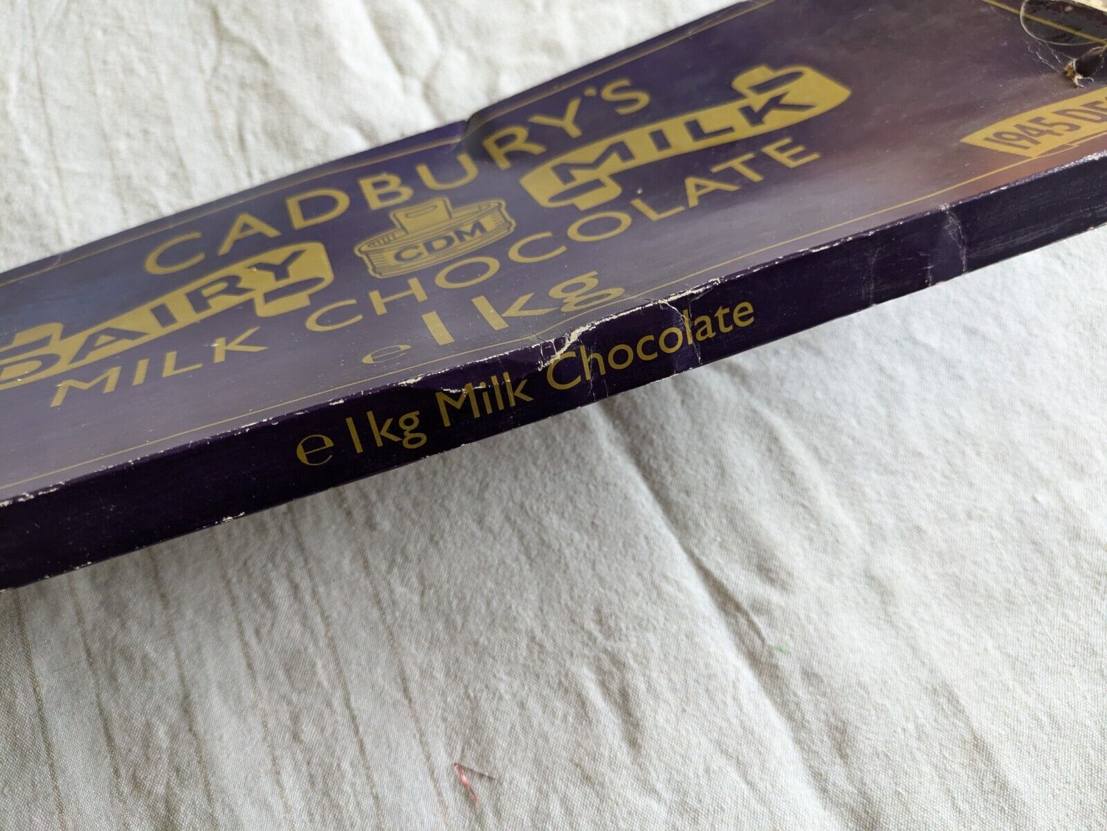 Vintage Cadbury's Milk Chocolate Box 1kg Rare Size 1996 Design Of 1945 Packaging