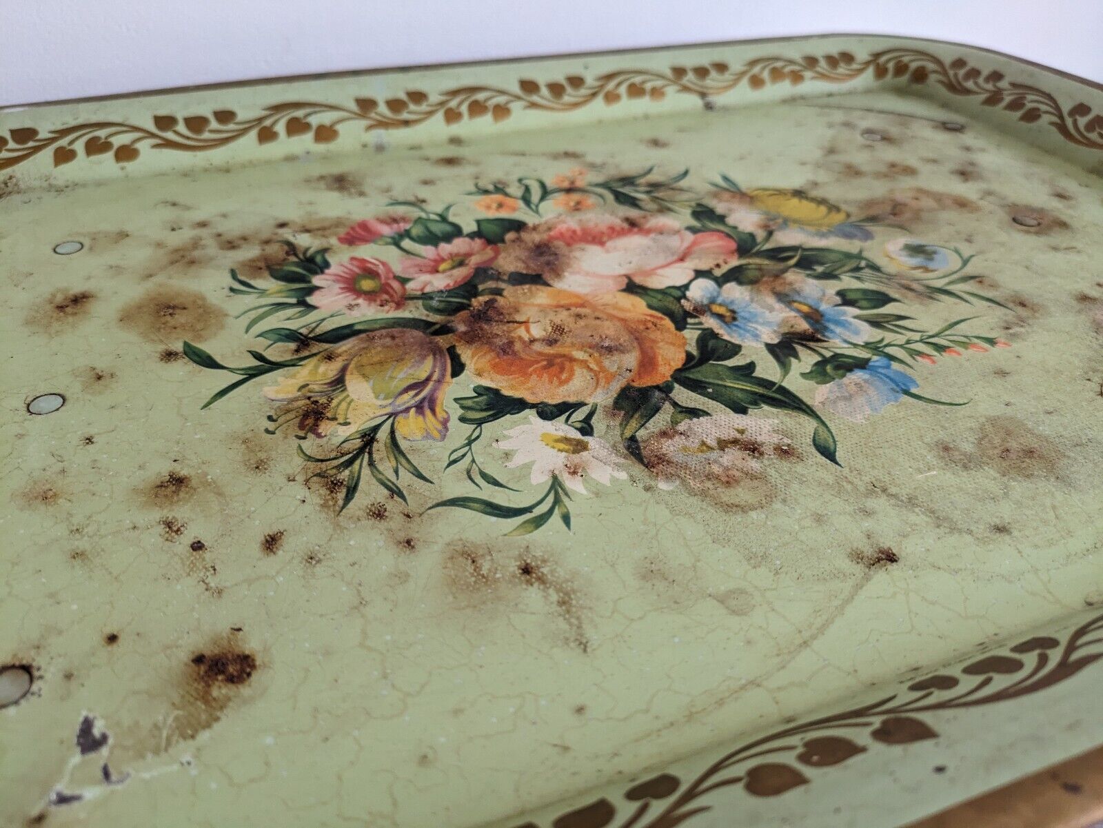 Vintage Retro Folding Lap Tray Breakfast Table Floral WORCESTERWARE Rustic Prop