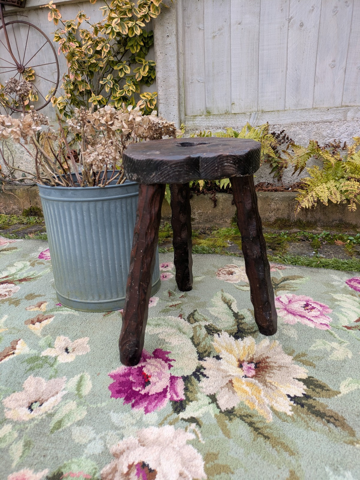 Vtg Hand Carved Stool Campaign Brutalist Screw Leg Wooden Milking Tripod Seat