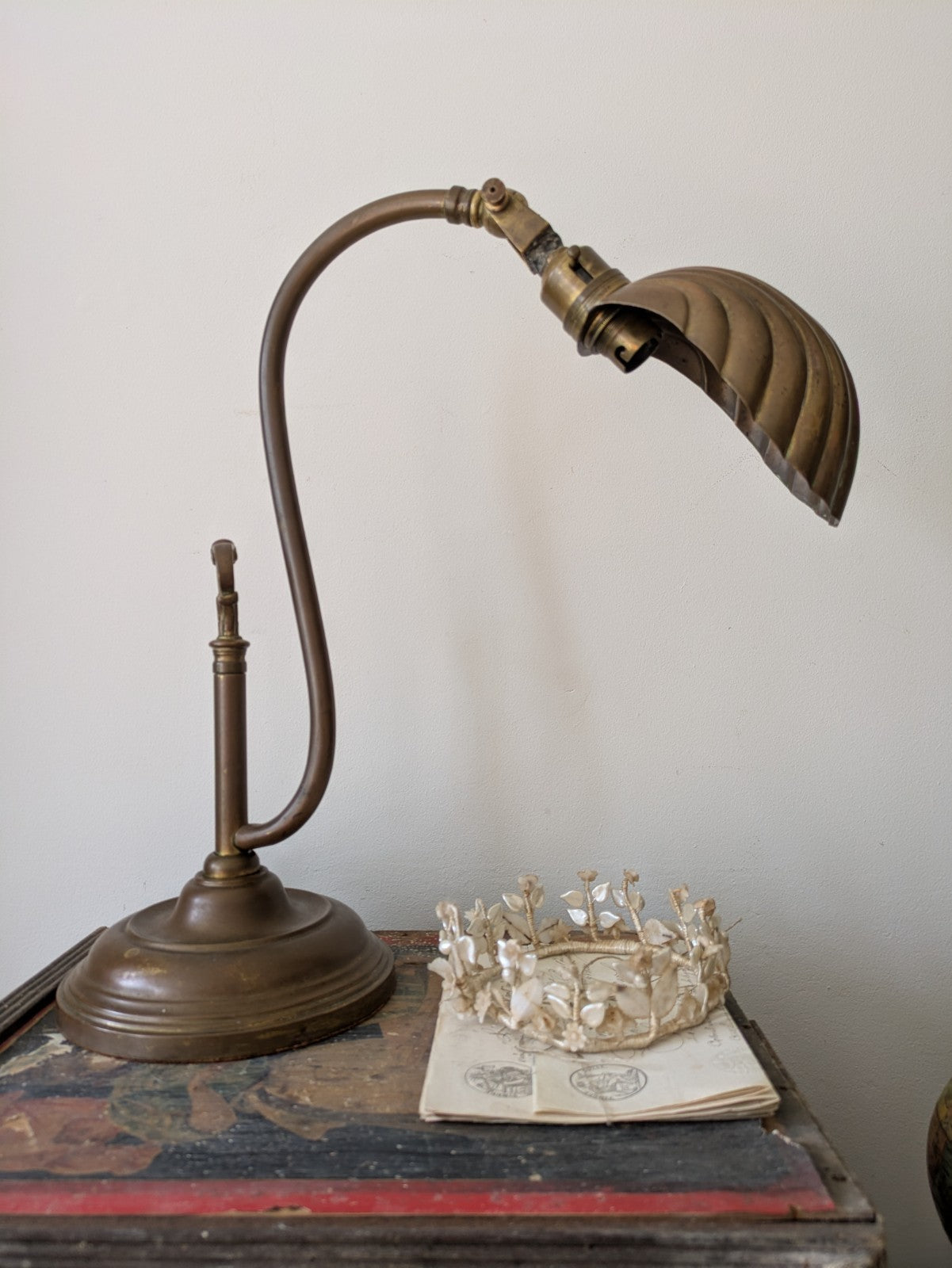 VINTAGE 1920s 30s ANTIQUE ART DECO BRASS SWAN NECK SHELL CLAM DESK LAMP WORKING!