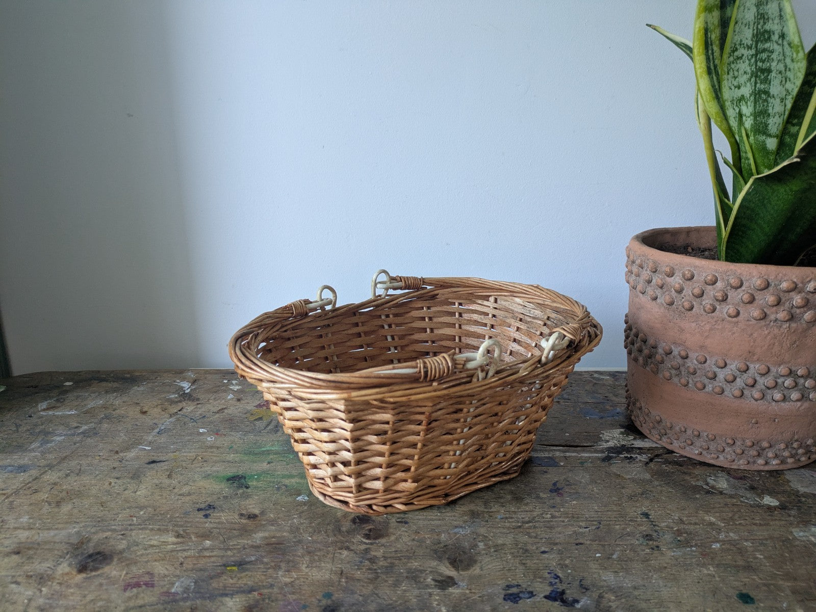 Vtg Wicker Shopping Basket with Handles Natural Farm Shop Display Storage Garden