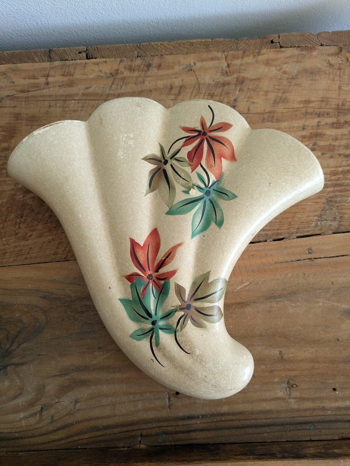Vintage RARE Brentleigh Ware 1950s Floral / Flower Shell Single Wall Pocket Vase