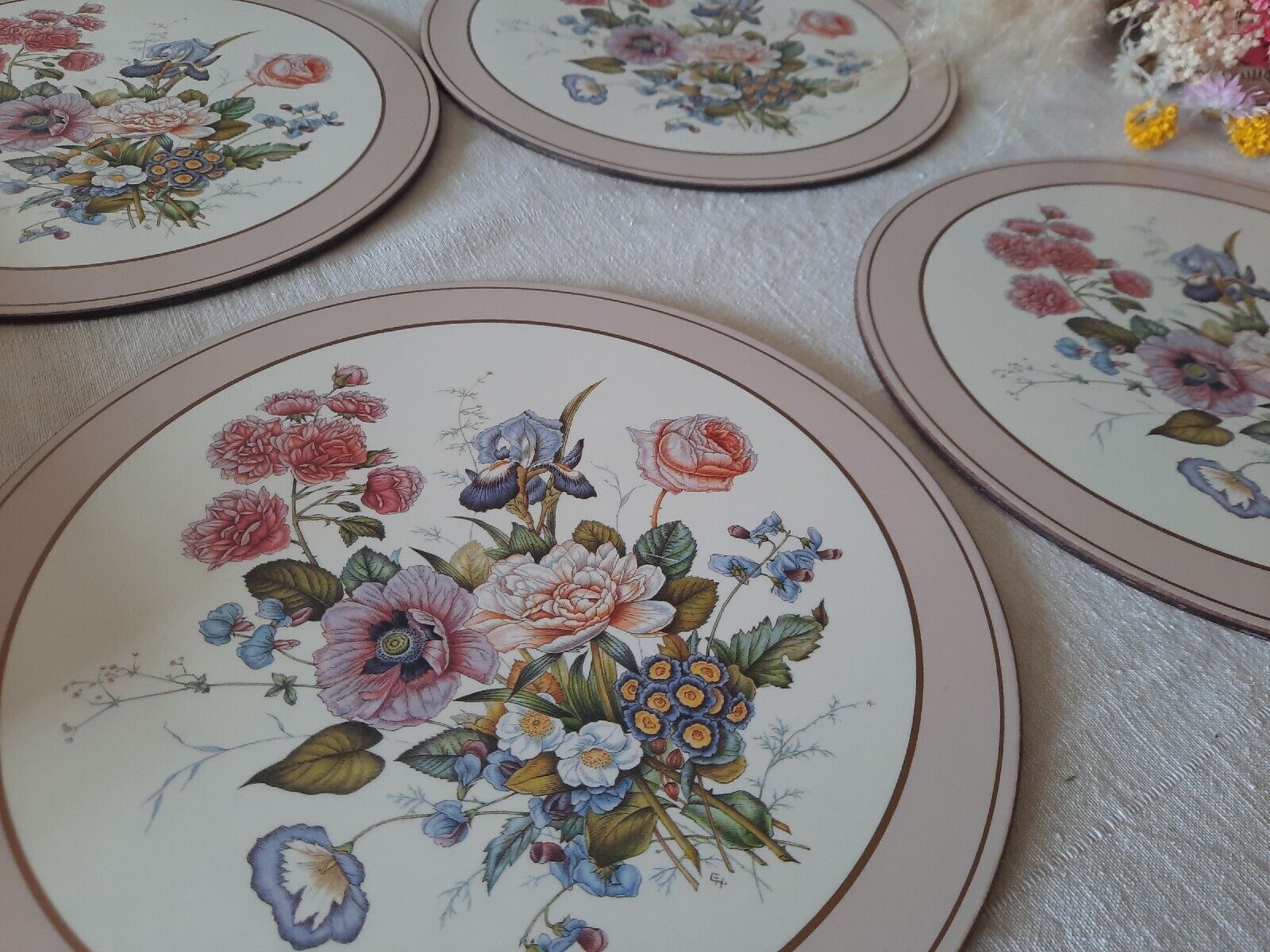 Vintage set of 4 De Luxe Pimpernel Place Mats Floral bouquet Pink Prop Rare Boxd