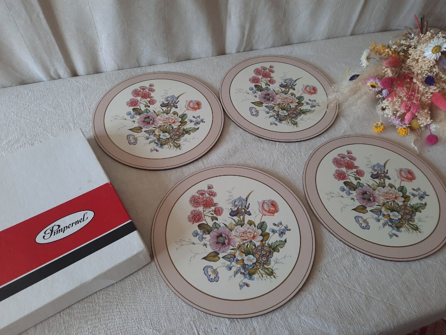 Vintage set of 4 De Luxe Pimpernel Place Mats Floral bouquet Pink Prop Rare Boxd