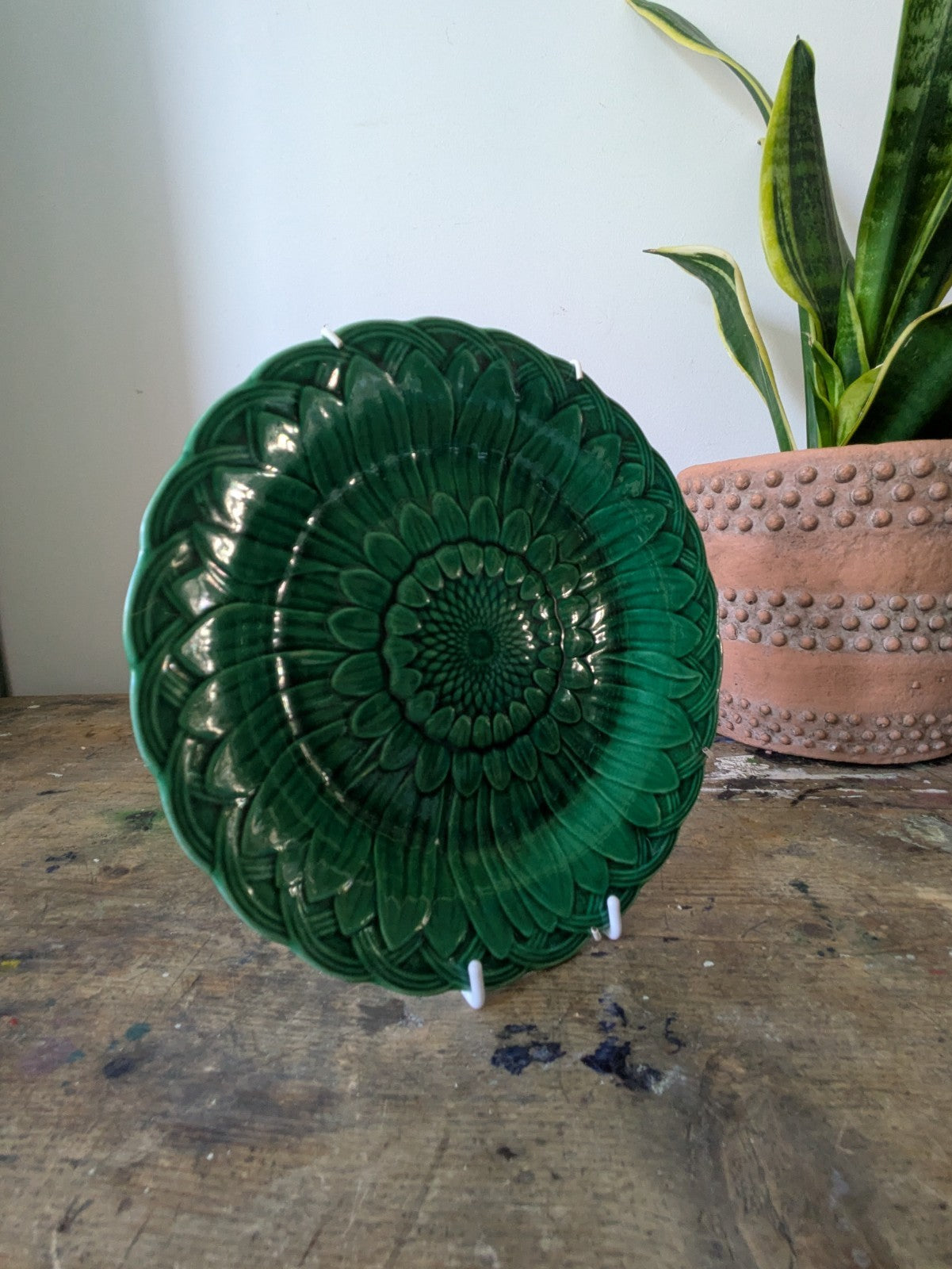 Victorian Wedgwood Green Majolica Glazed Sunflower & Basket Weave Plate - 21.5cm