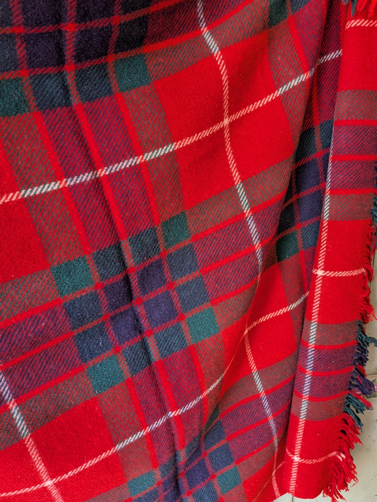 Red/Green All Wool Tartan Fringed Vintage Blanket 'The Clan' Rug Retro Scottish 