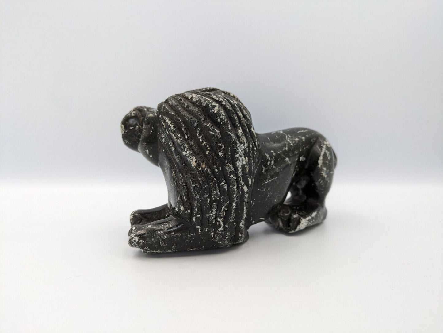 Carved Laying Down Lion Black Heavy Stone Figurine Statue Desk Paperweight Vtg