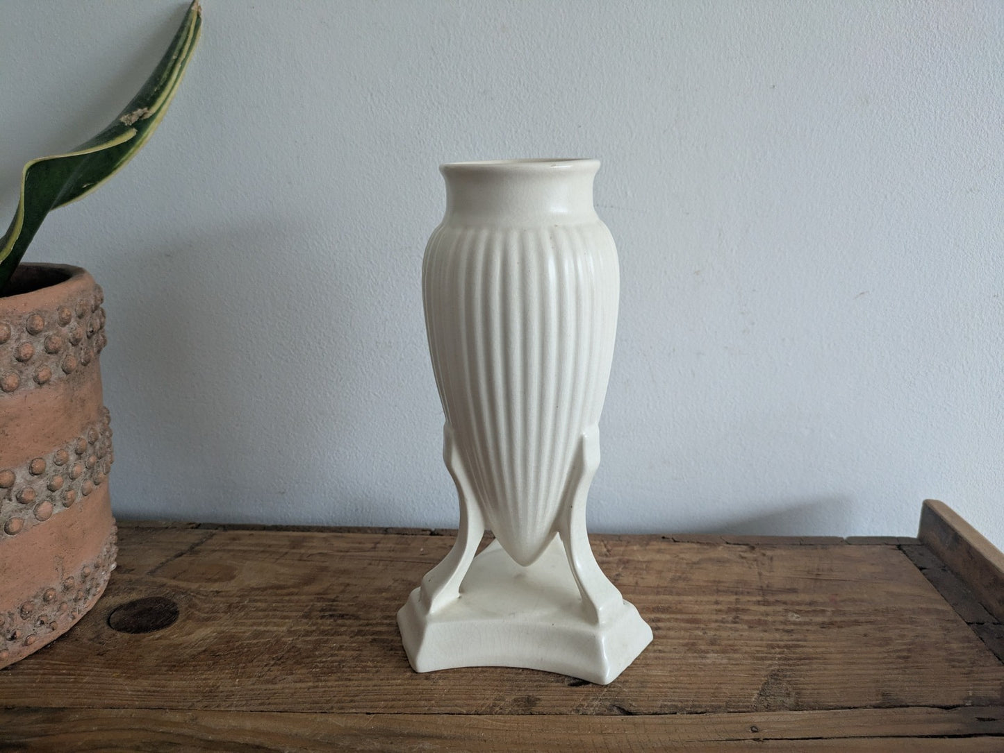 Sylvac Ware Vase Urn Shaped Vial On Pedestal 629 Rare White Mantle Prop Decor 