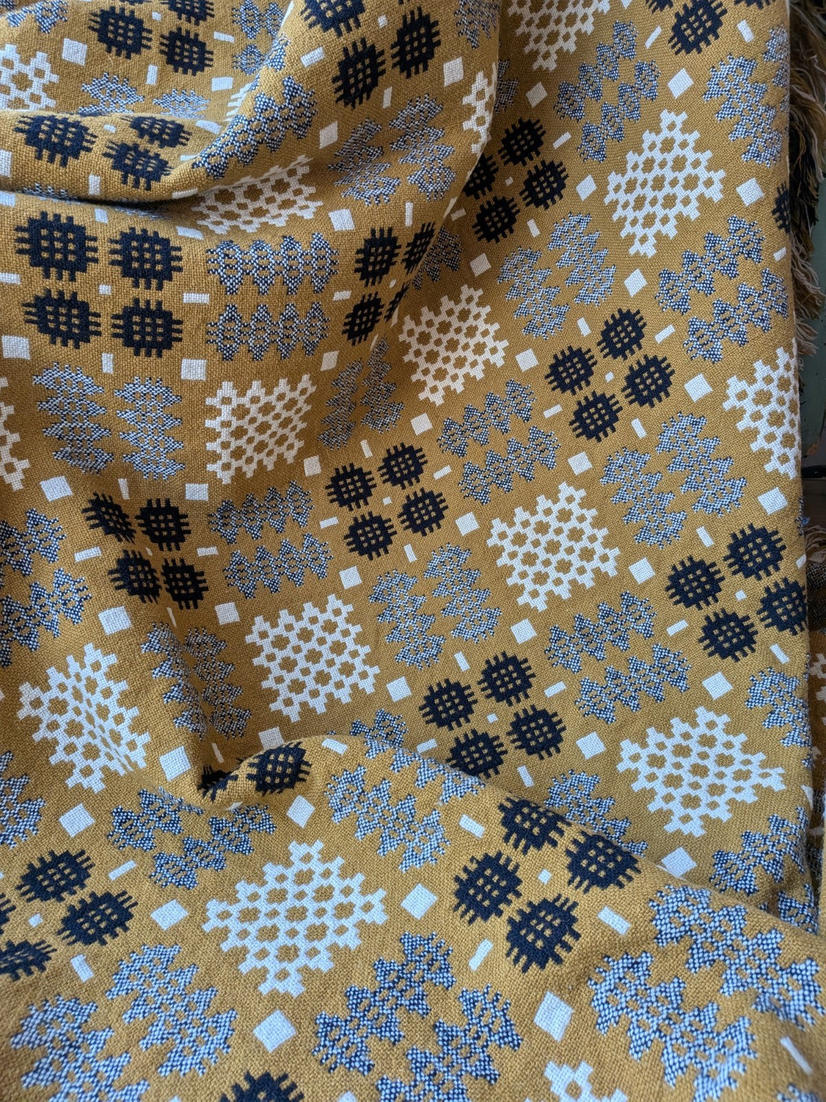 Rare VTG Welsh Wool Blanket Tapestry Black White Reversible Throw Mustard Yellow
