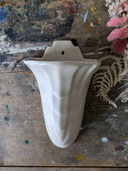 Vintage 1930s Lovatts Pocket Vase Art Deco Pottery Display Wall Planter Pot