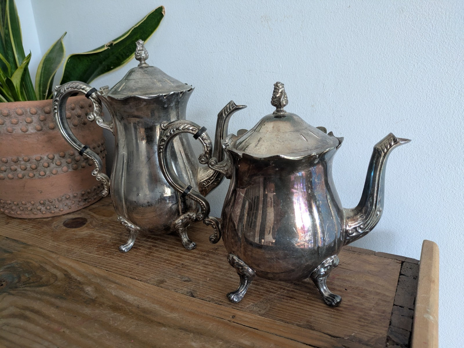 Beautiful Silverplate Footed 1.1 Lt teapot & Coffee Pot Hong Kong Prop Vintage 