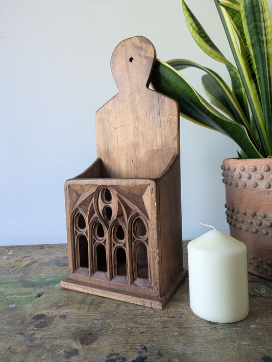 RUSTIC CARVED WOODEN COUNTRY HOUSE GOTHIC CHURCH STYLE CANDLE BOX WALL SCONCE!