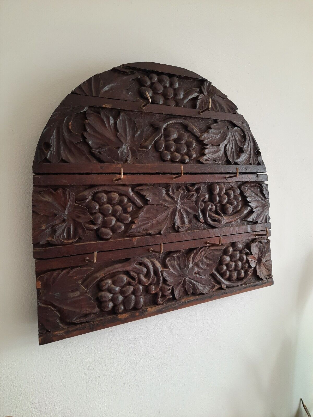 Anglo Indian Antique Wooden Carved Wall Hanging Hanger Hook Panel Hooks Keys Old