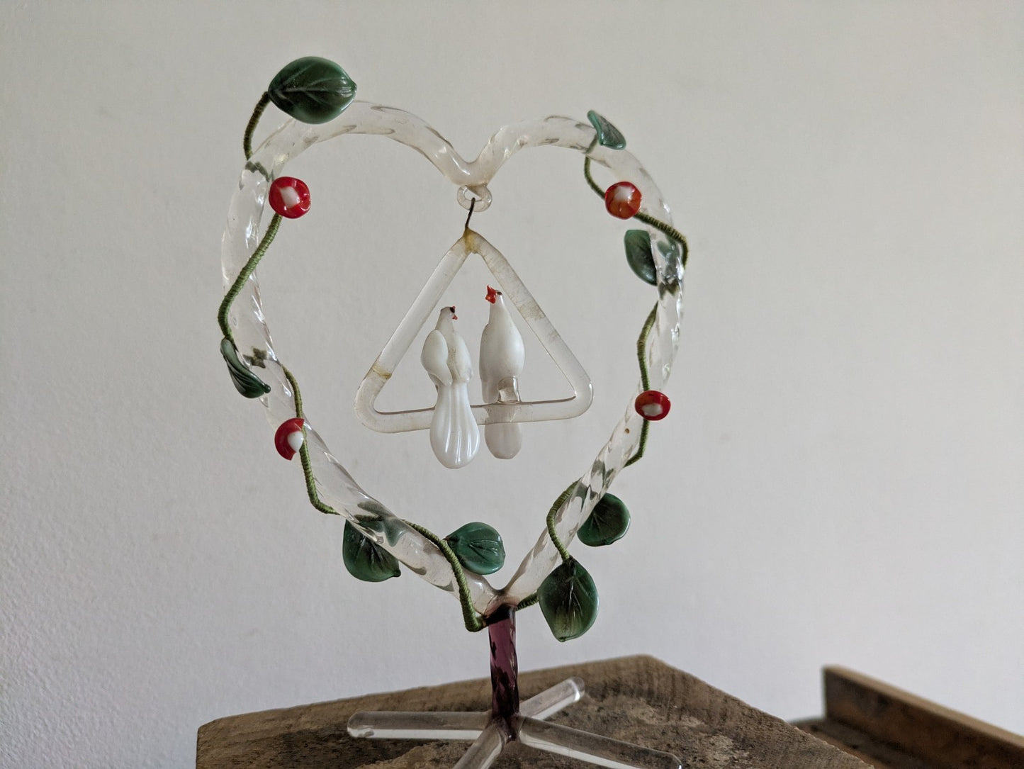 VTG Ornate Hand Blown Glass Wedding Cake Topper Heart Humming Birds Doves Leaves