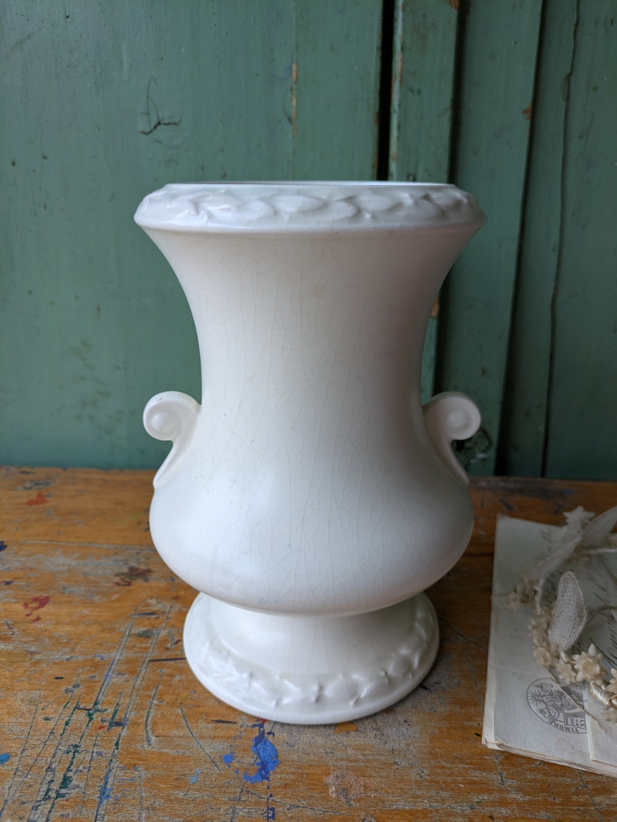 Rare Sylvac 1930s Satin White Green Mantle Vase flower Vtg Trumpet Decor 2465