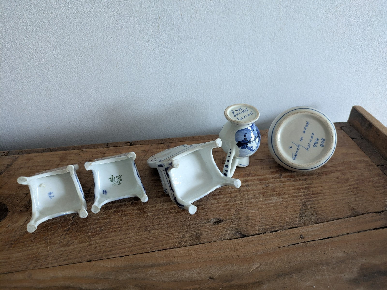Vintage Porcelain Delft Holland Zeneth Jug Pitcher Mini Chair Armchair Blue Whit