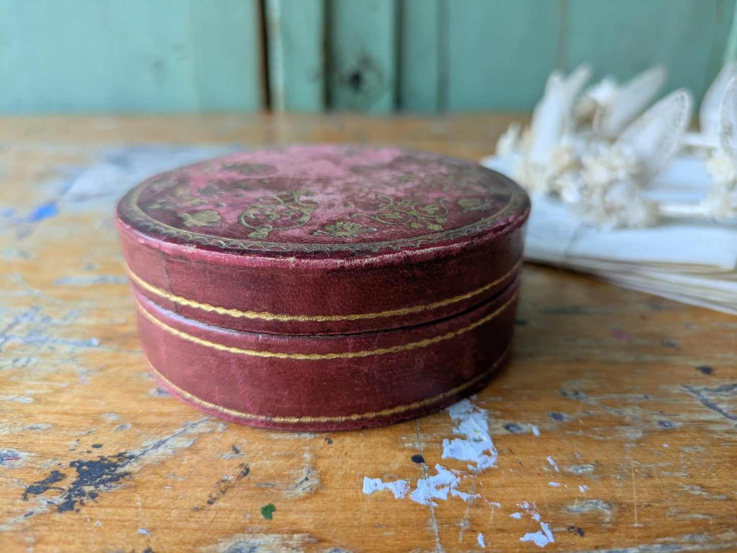 Vintage Leather Maroon Gold Trim Round Trinket Pill Box Storage Pot Pattern Vgc