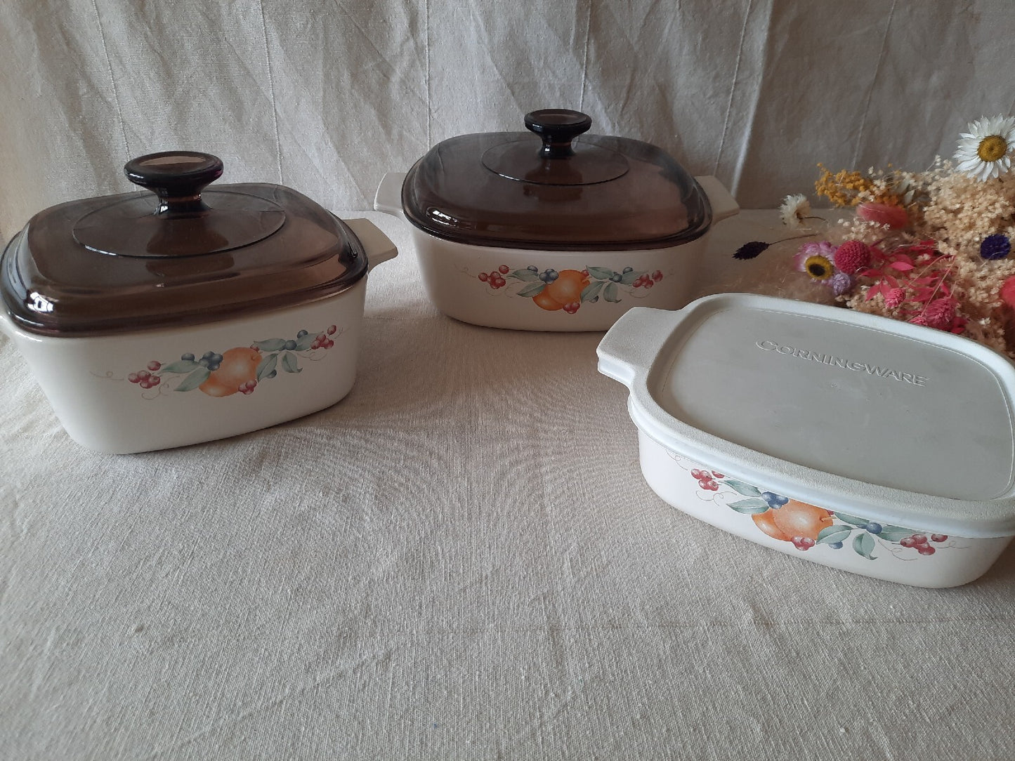 ABUNDANCE Corning Ware 6 pc Trio Casserole Dishes Amber Lid Set Rare Retro Vtg